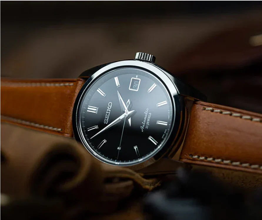 Royal elegant watch