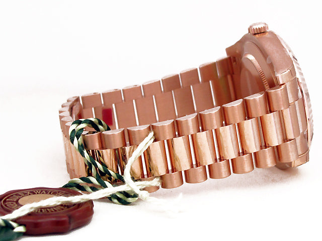 41mm Rolex 18k Rose Gold Daydate II 218235.