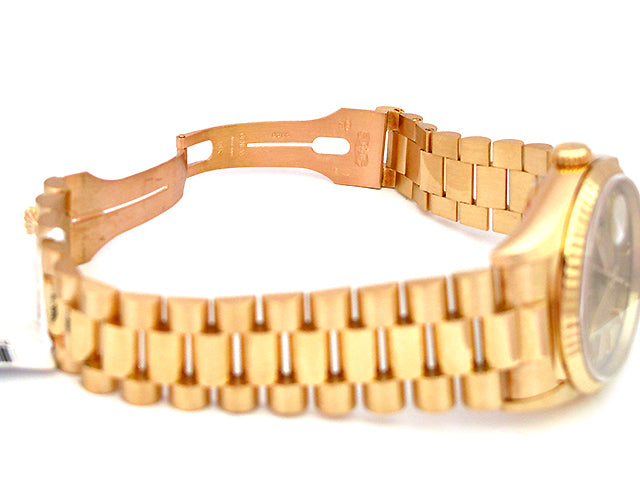 36mm Rolex 18k Yellow Gold Watch 18238.