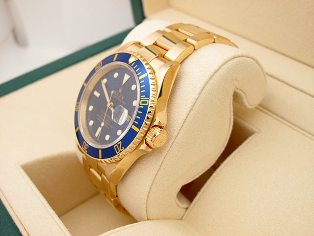 40mm Rolex Submariner 16618.