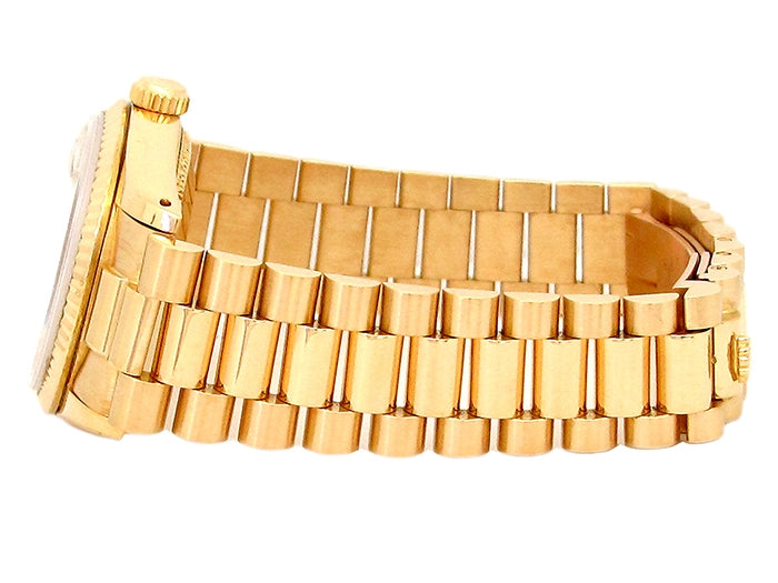 31mm Rolex 18k Yellow Gold Oyster Perpetual Datejust Watch.