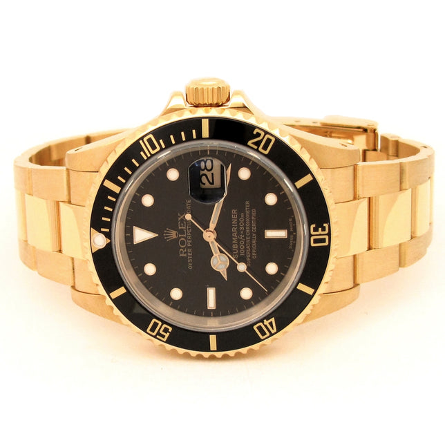 40mm Rolex 18k Yellow Gold Oyster Perpetual Submariner Date Watch